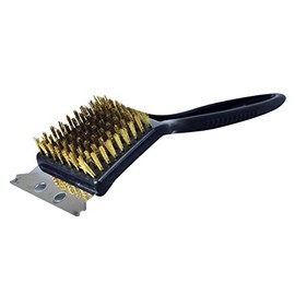 Kingfisher BBQBRUSH BBQ Bristle Cleaner Brush with Metal Scraper, Black/Brass, 20.8 x 13 x 4.4 cm