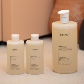 lifenet [1+1 Lifenet Mildly Acidic Moist Cleansing Body Wash Set Wild Moss 300ml / [1+1 라이프넷 약산성 촉촉 클렌징 바디 워시 세트 와일드 모스 300ml
