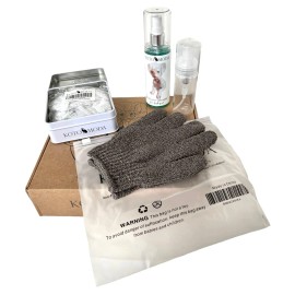 UD_Kotomoda Bath Shower SPA Set for Sphynx and Other Naked Pets Shampoo 120 ml with Foam Generator Shower caps in The tin Box Ba