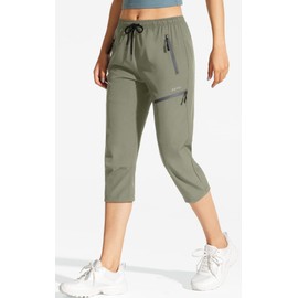 MOCOLY Women's Hiking Capris Pants Outdoor Lightweight Quick Dry Water Resistant UPF 50 Cargo Pants with Zipper Pockets Green M