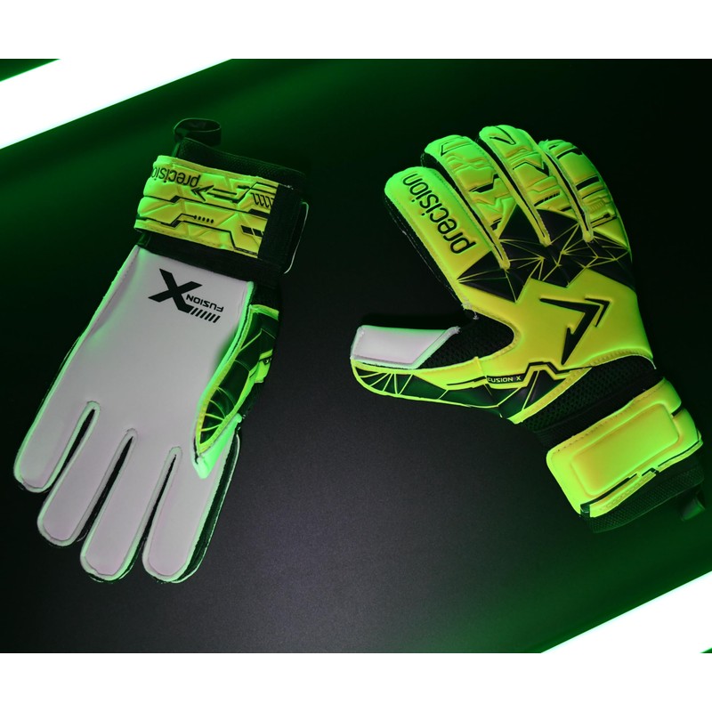 Precision Training Fusion X Flat Cut Essential Football Junor Goalkeeper