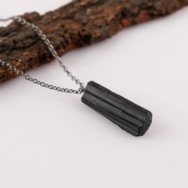 TGH Raw Black Tourmaline Stone Pendant Necklace, Crystal Pendant 10-20 mm, Necklace for Women, Raw Crystal Jewelry, 16 + 2 Inches Adjustable Black Plated Chain, Christmas Gift (Black Tourmaline)