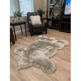 LAMBZY Faux Sheepskin Super Soft Hypoallergenic Silky Shag Bear Rug for Living Room, Kids Room, Sofa (4'x6', Grey)
