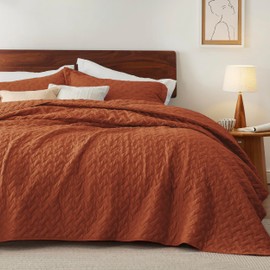 Bedsure Quilts King Size - Lightweight Bedspreads King Size with Basket Weave Pattern, Soft Quilt Bedding, Red Orange Comforter Coverlet for All Seasons (106" x 96")