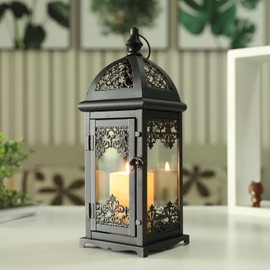 JHY DESIGN Farol Decorativo para Velas de 38 cm de Altura, Farol de Metal Estilo Vintage para Colgar, Ideal para Interiores, Exteriores, Eventos, Fiestas y Bodas (Negro con Detalles Rojos).