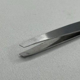 Slanted Tweezers for Eyebrow Grooming and Waxing Eyelash Tweezers 4ea