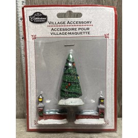 Cobblestone Corners Christmas Village Accessories 2 Walls and a Christmas Tree