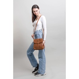 LEABAGS Paris genuine buffalo leather messenger bag in vintage style - Brown
