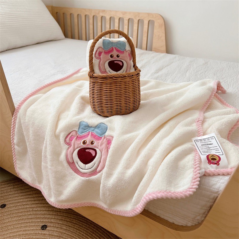 2PCS Bath Towel Cute Bear Pattern Hemp Lace Soft Absorbent