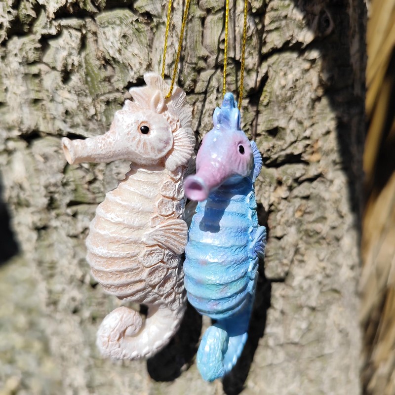 Vivid Arts - Seahorse Hanging Ornament - Indoor Outdoor (2,