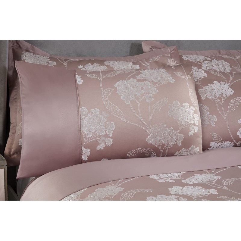 Emma Barclay Blossom - Embellished Jacquard Duvet Set in Blush