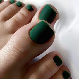 KQueenest Dark Green Toe Press on Nails Short Square, Matte Pure Soft Gel Fake Toe Nails Press on, Natural Fit Glue on Toe nails for Women, Reusable Toe Acrylic Nails for Summer Decoration 24 Pcs