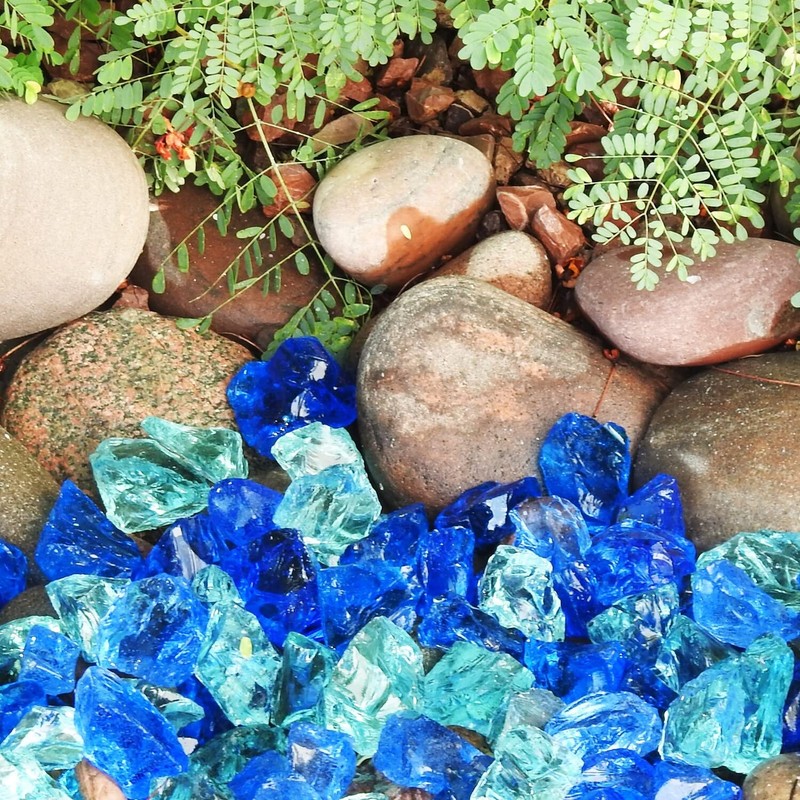 AZ Patio Heaters 30-50mm Landscape Recycled Glass in Bahama Blend
