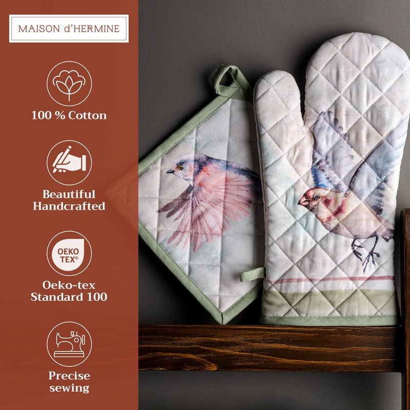 Maison d' Hermine Spring/Summer Set with Oven Gloves and Pot