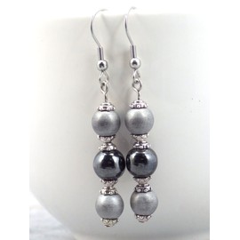 Thurcola earrings in hematite and stainless steel from the Black Pearl series