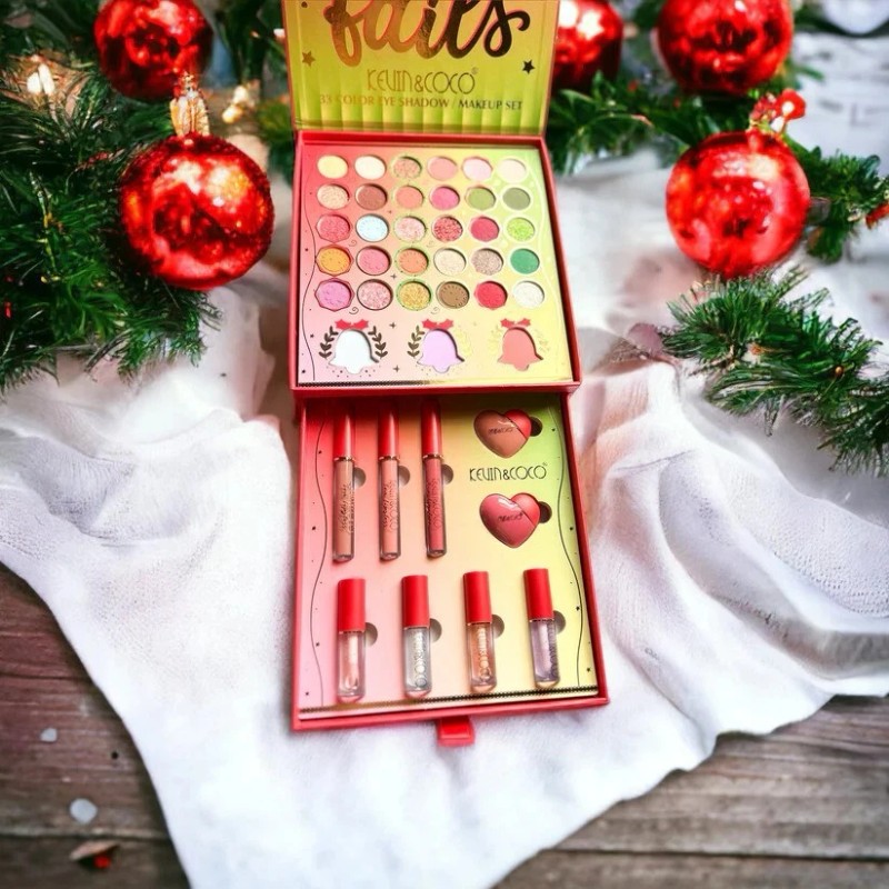 KEVIN & COCO 33 Color Eye shadow makeup set Merry