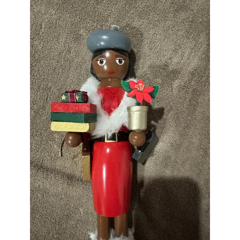 North Pole Trading Co. Nutcracker Holiday 14" AA Shopper Girl