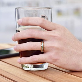 VAKKI 6mm Gold Wedding Band Hawaiian Koa Wood and Created-Opal Inlay Tungsten Carbide Promise Partner Ring Size U 1/2