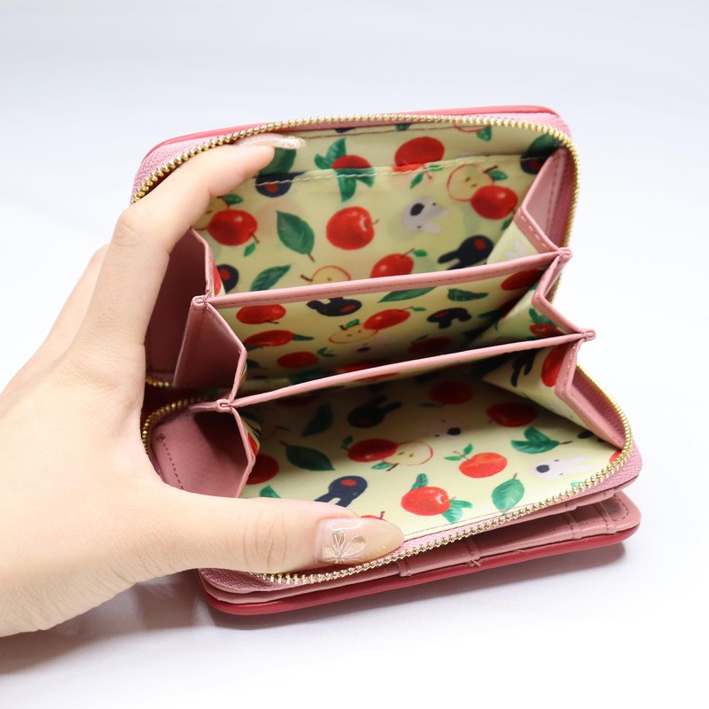 Lisa and Gaspard Women's Bifold Wallet, Popular, Character, Lisagas, Apple