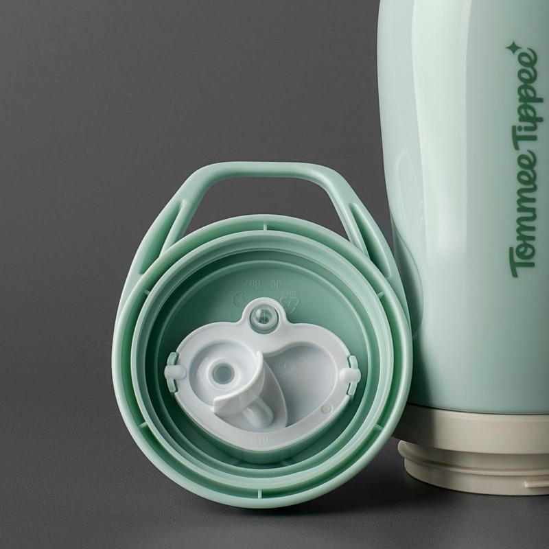 Tommee Tippee Insulated 9oz Sporty Spout Toddler Water Bottle, No