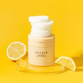 Brightening Glow Peeling Pads 70 sheets/150ml / 브라이트닝 글로우 필링패드 70매150ml