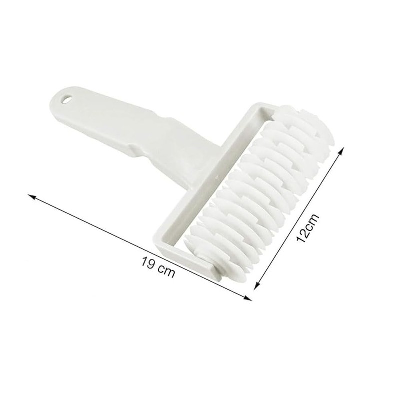 1 Pcs Plastic Hobbing Kitchen Bakery Baking Tool Waffle Cutter