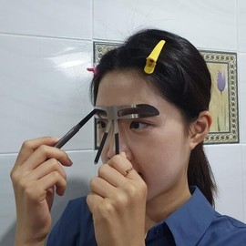 Eyebrow Drawing Guide: Natural Shape Eyebrow Template / 눈썹그리기가이드눈썹틀자연형