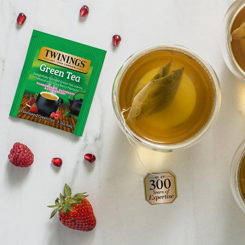 Twinings Green Tea with Pomegranate, Raspberry, and Strawberry - Caffeinated