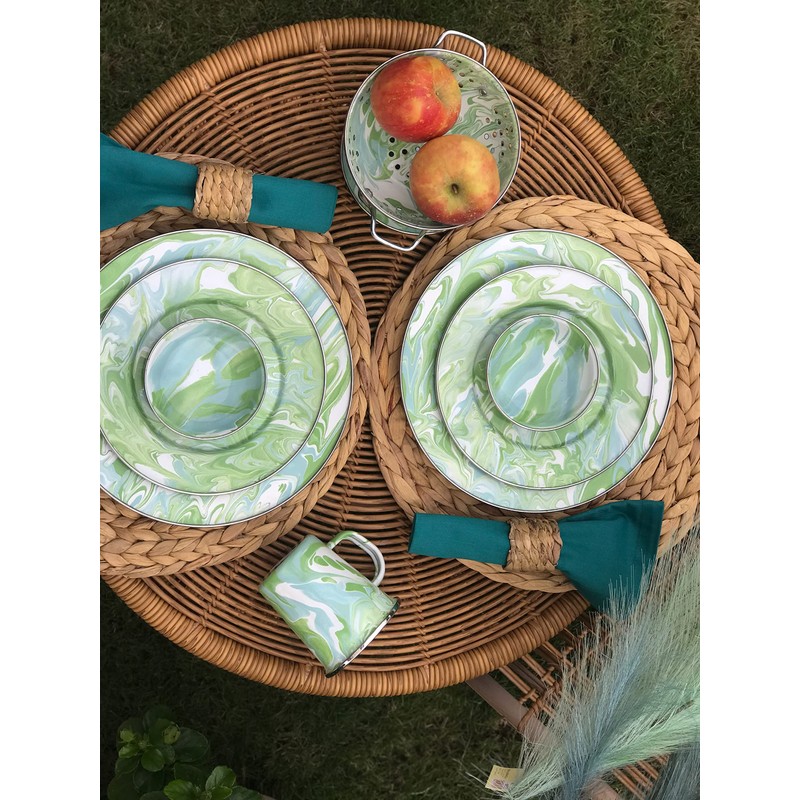 Golden Rabbit Enamelware Nested Mixing Bowls with Lids, Set of