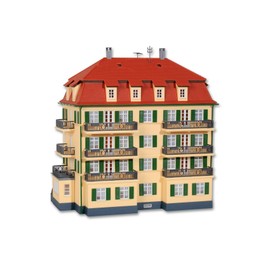 H0 Apartment building with balconies