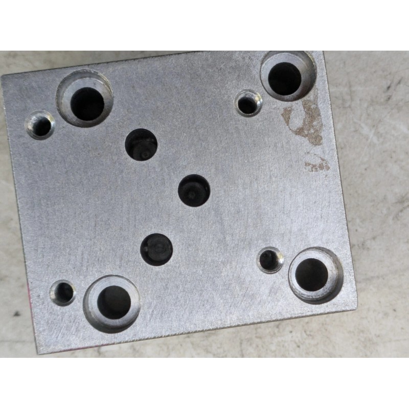 unknown Hydraulic Valve Block HSE08A06-A001-