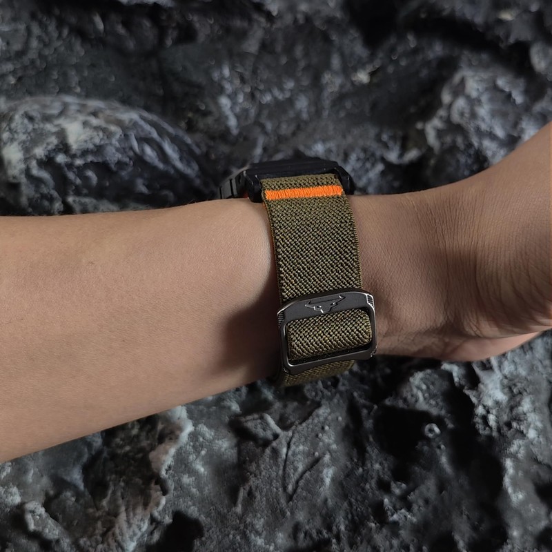 Abanen Soft Stretchy Loop Durable Elastic Nylon Adjustable Braided Watch
