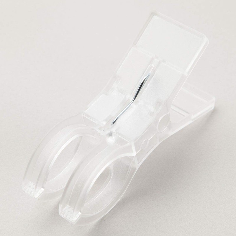 MUJI Polycarbonate Pinch Clothes Pins for Drying Clothes 4-Pack 82107180,