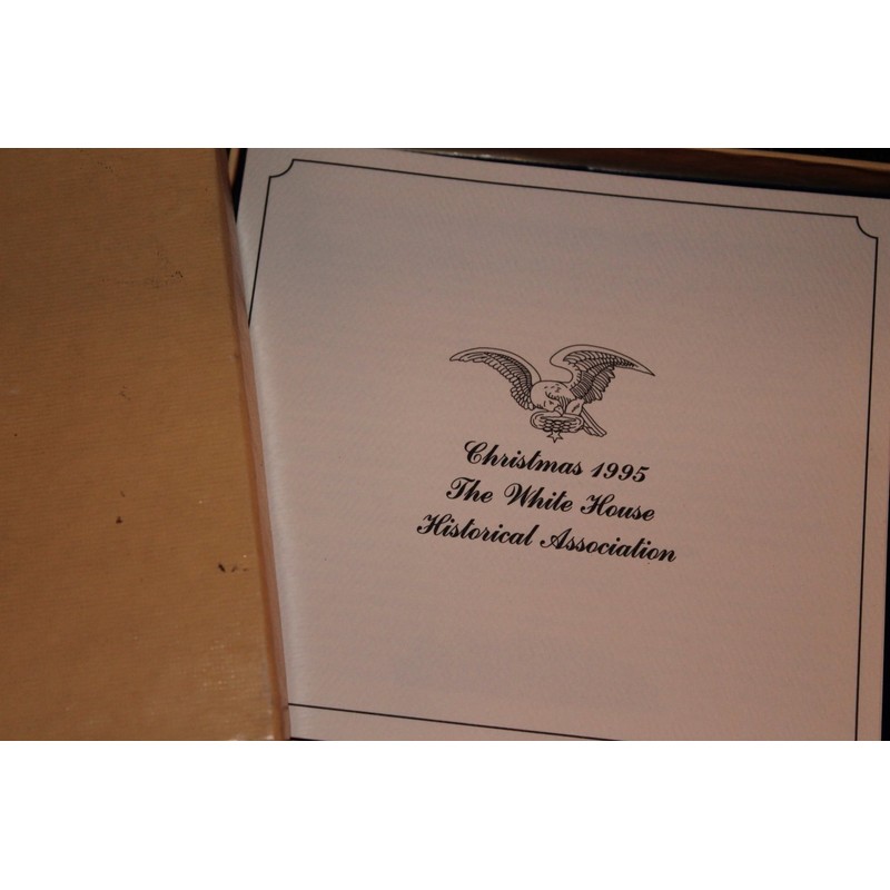 Christmas - 1995 - Ornament - The White House Historical