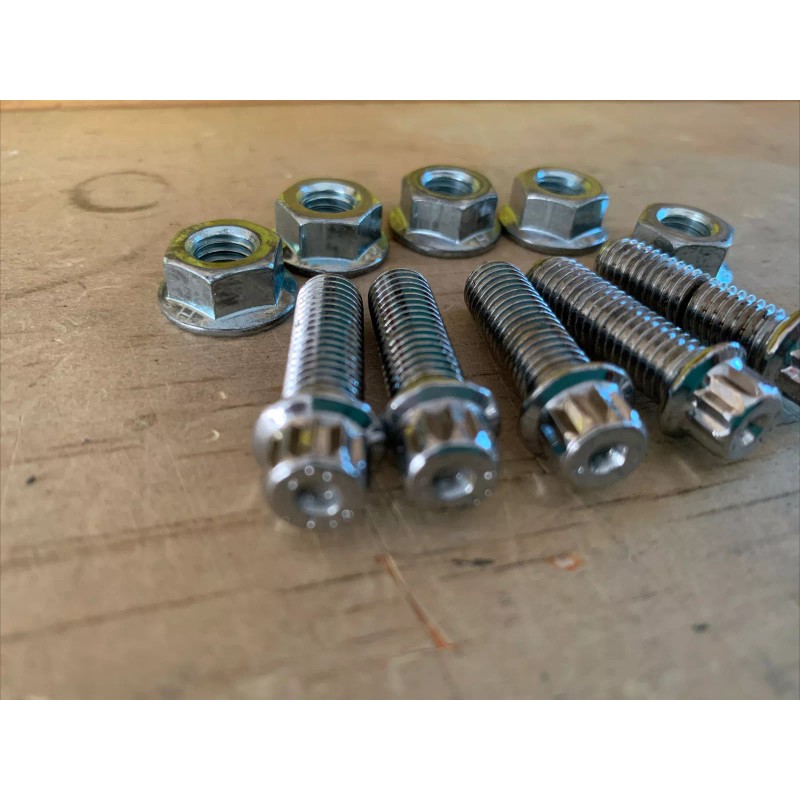 H.R.E. Assembly Wheel M8 X 125 3piece Wheel Chrome Bolts