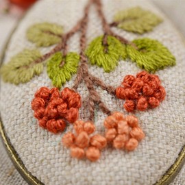 Jzhen 100 Pcs Multi Color Embroidery Thread, Soft Cotton Cross Stitch Threads, Embroidery Floss Thread for Art Crafts DIY Gift Bracelet Strings