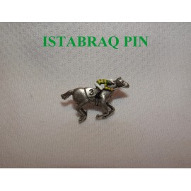 NEW ISTABRAQ UK HAND PAINTED HORSE RACING JOCKEY SILKS PIN GRAND NATIONAL