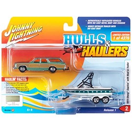 Johnny Lightning 1973 Chevy Caprice Wagon w/Mastercraft Boat and Trailer, JLSP204A