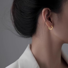 Reffeer 925 Sterling Silver Flower Shape Hoop Earrings for Women Teens Flower Earrings Minimalist Huggie Earrings (B-18K Gold Plated)