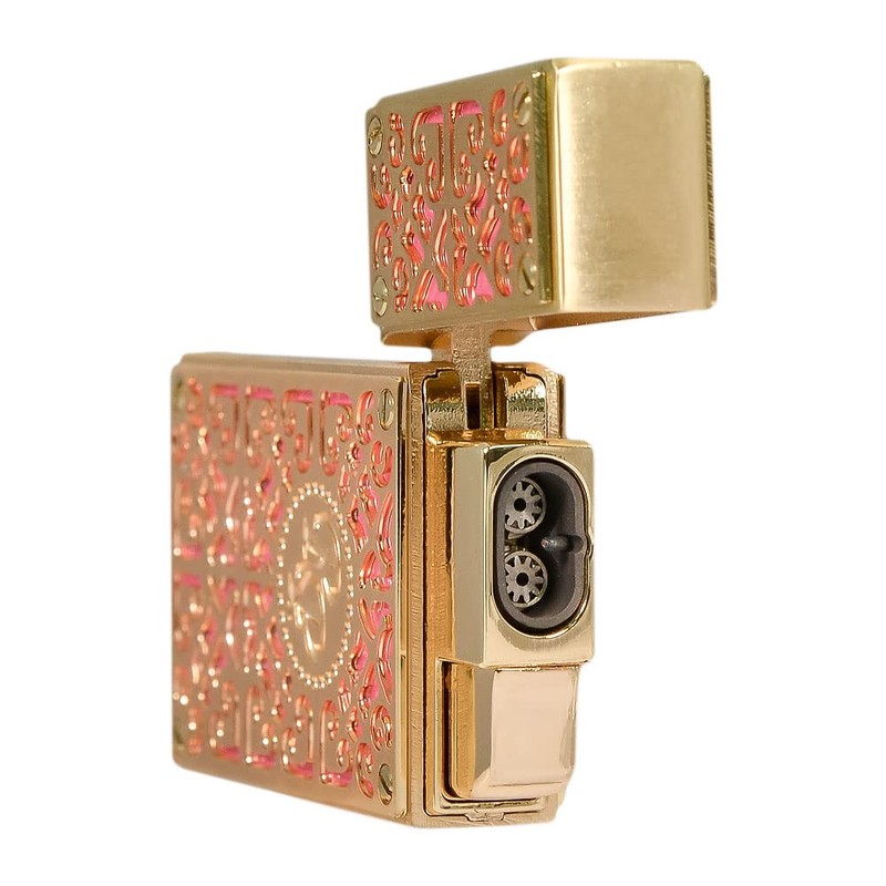 Collection Lighter - Pink with Gold Plates_AB