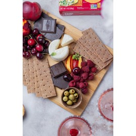 Finn Crisps Rye Crispbread with Caraway 7oz | Thin, Crispy Rye Flatbreads with Caraway | Authentic Finnish Sourdough Crispbread | Caraway Rye Crackers by Finn Crisp [7oz Box]