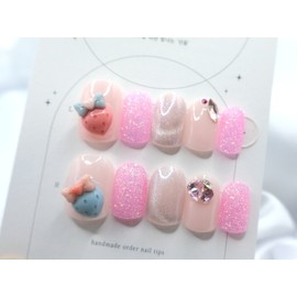 Handmade nail tips -  Lovely  - Short Almond / 수제네일팁 -  러브러블리  - 숏 아몬드