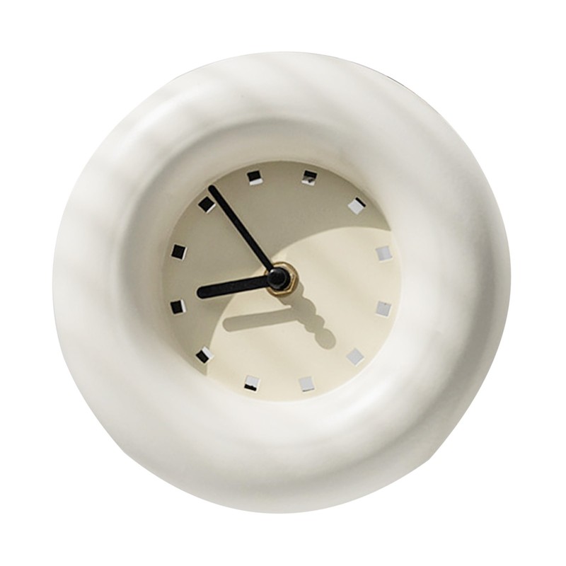 Desk Clock Iron Round Modern Decorative Silent Battery Operated Table