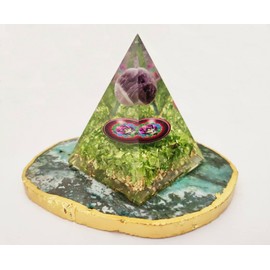 Nirdesh Orgonite Pyramid Green Peridot Crystal, Amethyst Crystal Ball Pentagram Alter Flower of Life E-Energy Protection & Healing Meditation Orgone Pyramids & (4) Crystal Chakra