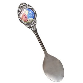 Toyland® The Queen's Platinum Jubilee Commemorative Collectible Tea Spoon - Her Majesty The Queen Keepsakes - British Souvenirs