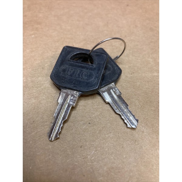 FIC Global Replacement Key F315 New Old Stock Camper Trailer