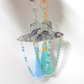 National Museum of Korea Goods Korean Traditional Handicraft Keyring Commemorative Gift for Foreigners Collectible Key Holder Goods Decoration I agree to third party provision for delivery / 국립중앙박물관굿즈 한국 전통 수공예 키링 외국인 기념 선물 소장용 키홀더 굿즈 장식 배송을 위한 제3자 제공에 동의합니다