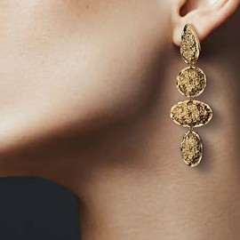 Sonateomber Statement Long Gold Baroque Hammered Circle Oval Drop Dangle Earrings for Women Large Chunky Disc Geometric Dangling Trendy Jewelry Gift