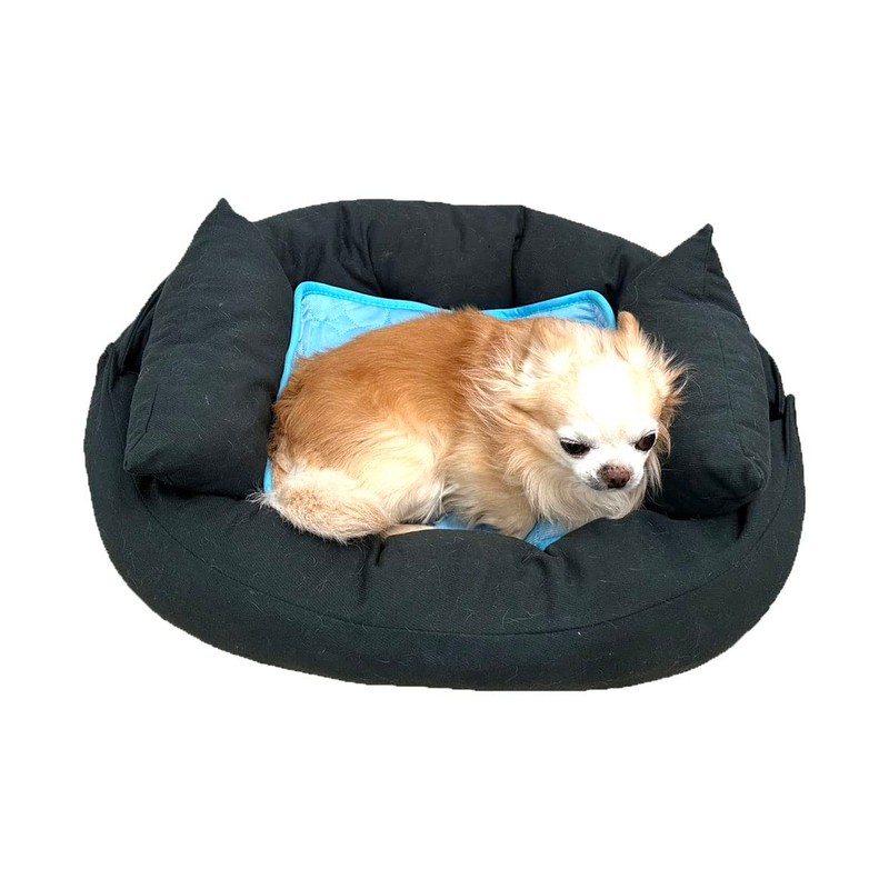 Pet Cooling Mat for Cats and Dogs (Pink)