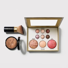 Baked Starter Kit - Tuscan Dreams includes Baked Multicolor Eyeshadow Palette:_Tan